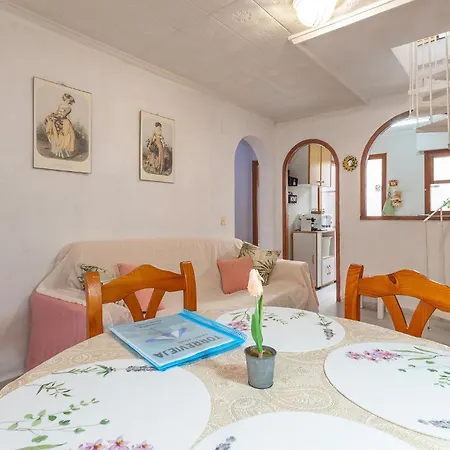 Cozy In With Wifi Сasa de vacaciones