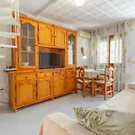 Дом отдыха 2 Bedroom Cozy In *