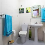 2 Bedroom Cozy In Торевьиа