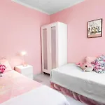 Дом отдыха 2 Bedroom Cozy In *